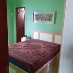 Apartamento com estacionamento, telas nas varandas