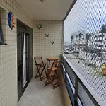 Apartamento com estacionamento, telas nas varandas
